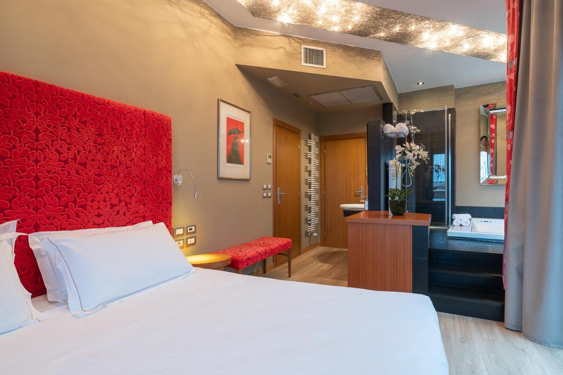 Là Di Moret Hotel 4*